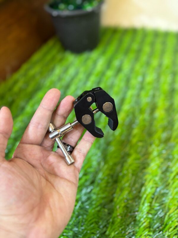 Professional Metal Mounting Clamp